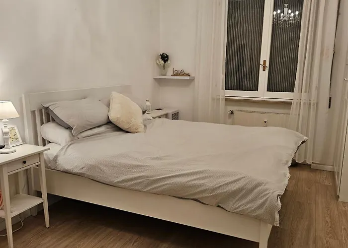 2-bed Sleeps 5 With Hot Tub 아파트 *